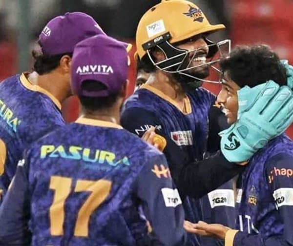 ఖమ్మం ఘనవిజయం: ఫైనల్లోకి ప్రవేశం