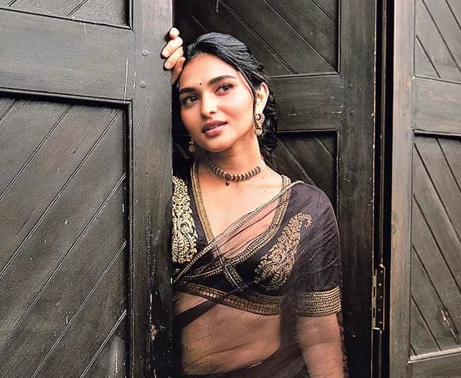 ‘ది ప్యారడైజ్‌’లో సుబ్బలక్ష్మి పాత్రపై కయాదు లోహర్‌ కామెంట్స్