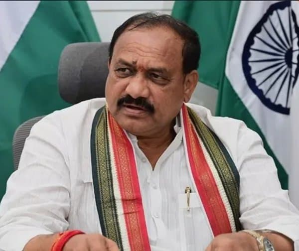 తెలంగాణలో బీజేపీకి చోటు లేదు: టీపీసీసీ చీఫ్