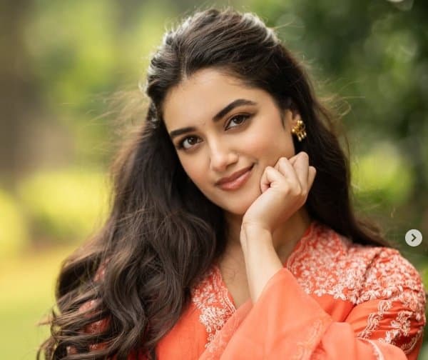 భాగ్యశ్రీకి దక్కిన ఆ భారీ ఛాన్స్ ఏంటి?