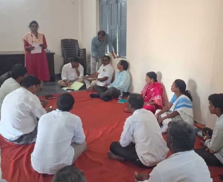 నిజాంపేటలో గ్రామసభ నిర్వహణ - Udayam