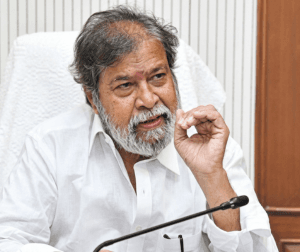కాంగ్రెస్ బలమే ప్రజలు, కార్యకర్తలే ధైర్యం: కీలక దిశానిర్దేశం చేసిన మంత్రి దామోదర! - Udayam Digital
