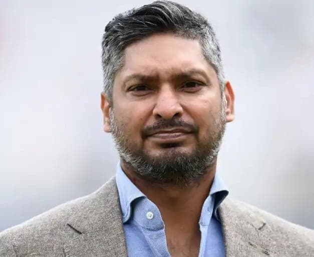 ర్యాన్‌ఎయిర్‌లో వివక్ష.. సంగక్కర తీవ్ర విమర్శలు