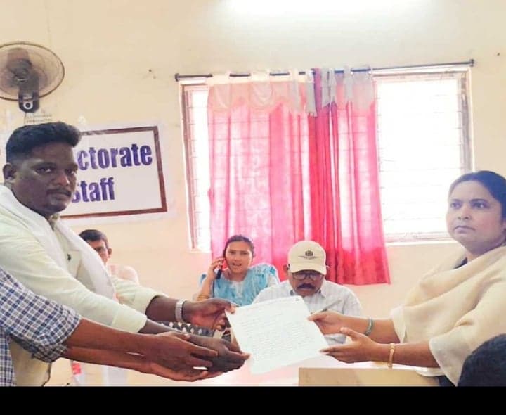 ధర్మవరంలో ఐటీఐ, మహిళా కళాశాలల ఏర్పాటుకు వినతి - Udayam