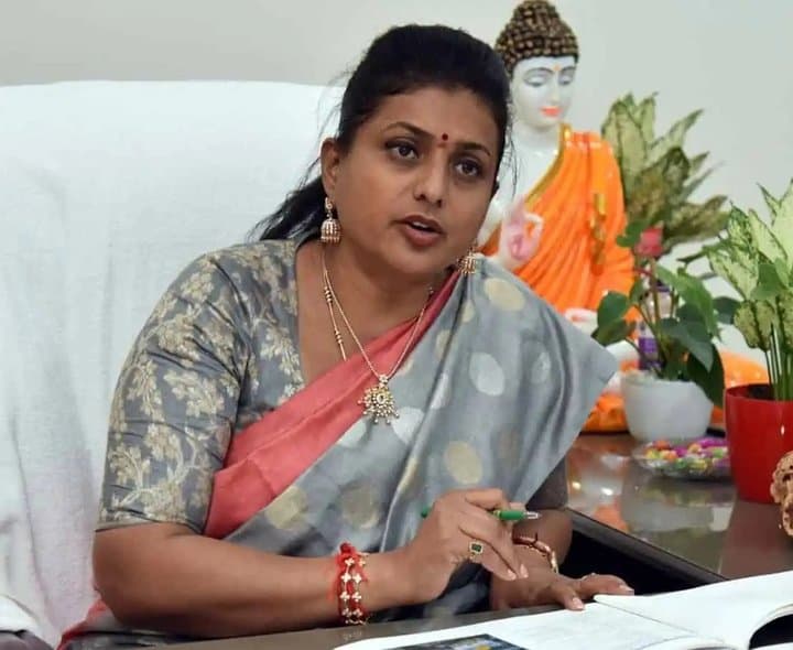 డీఎస్సీ అక్రమాలపై లోకేశ్ రాజీనామాకు వైసీపీ డిమాండ్