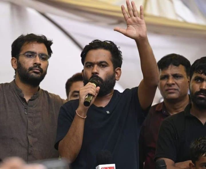 'బొద్దింకల' వ్యాఖ్యలే ఈ విజయానికి కారణం: అభిజీత్ దీప్కే