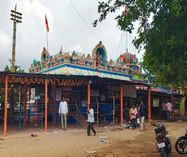 ఉసిరికాయలపల్లి కోటమైసమ్మ ఆలయంలో వేలం పాటలు