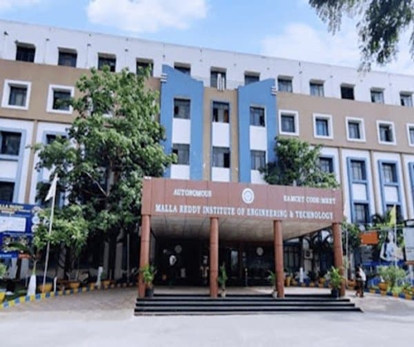 మల్లారెడ్డి ఇంజినీరింగ్ కాలేజీకి జరిమానా
