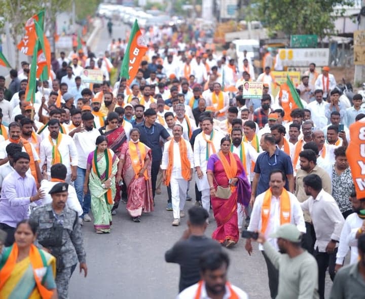 డంపింగ్ యార్డ్ తరలింపునకు బీజేపీ యాత్ర - gallery image 2