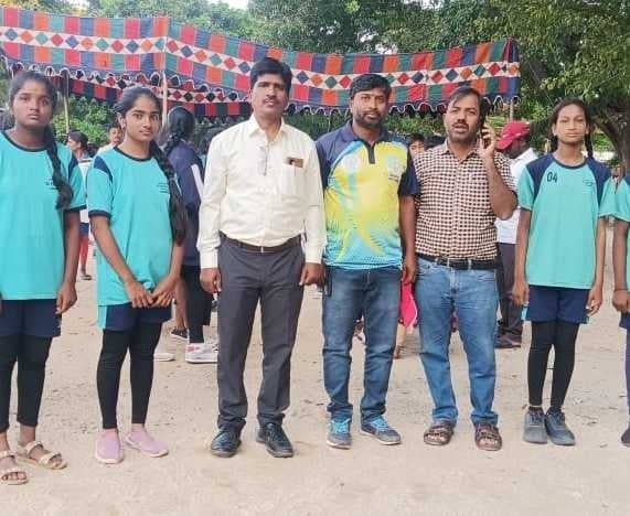 రాష్ట్రస్థాయి పోటీలకు చెంబకూరు విద్యార్థినుల ఎంపిక - Udayam