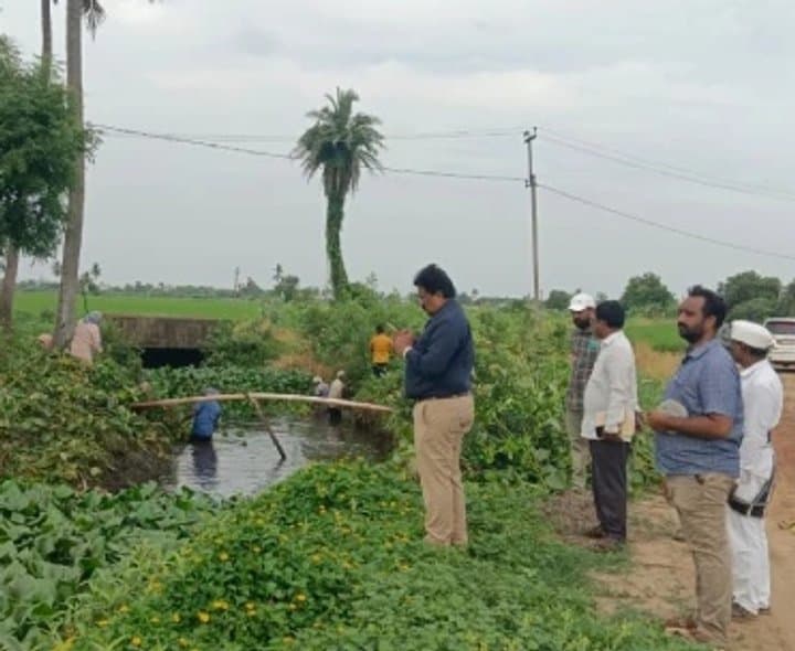 పంట కాల్వల పనుల పరిశీలన