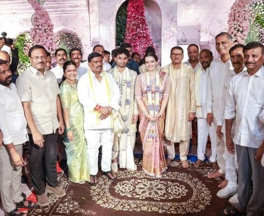 సందీప్ రెడ్డి నిశ్చితార్థ వేడుకకు హరీశ్ రావు - Udayam