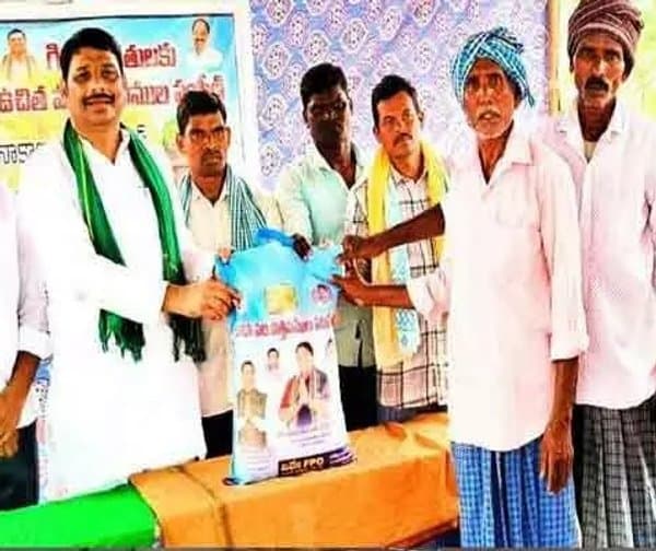 గిరిజన రైతులకు అండగా ఉచిత విత్తనాల పంపిణీ