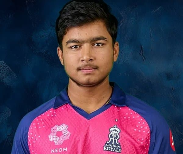 టీమ్‌ఇండియా 'నంబర్ 3' జెర్సీ ఎవరికో తెలుసా?