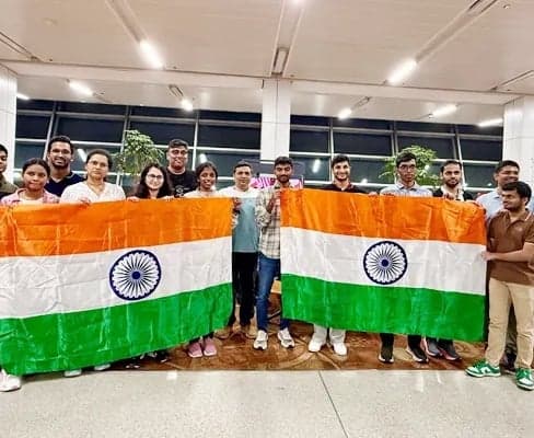 భారత చెస్‌ ఒలింపియాడ్‌ టీమ్‌కు చేదు అనుభవం