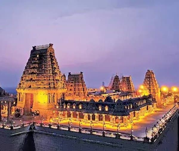 యాదగిరిగుట్టలో ప్రక్షాళన అవసరం