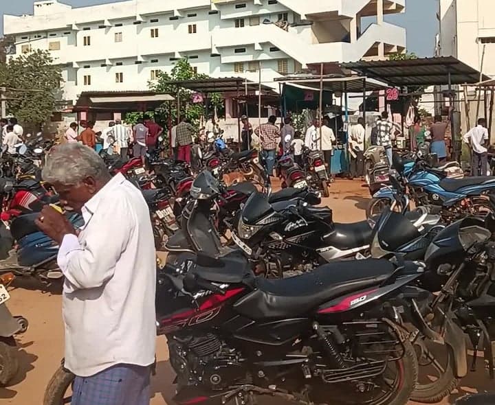 అచ్చంపేటలో మటన్, చేపలకు భారీ డిమాండ్ - Udayam