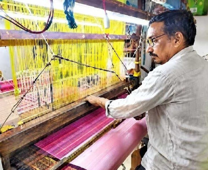 కృష్ణాలో చేనేత మెరుపులు