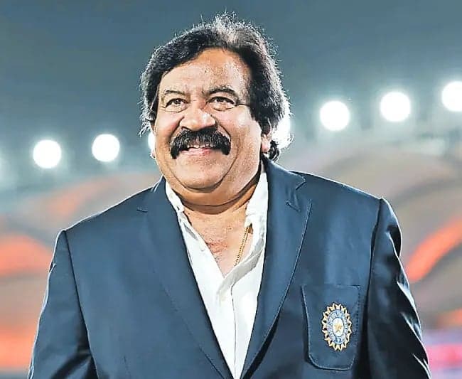 రిటైర్డ్‌ క్రికెటర్లకు బీసీసీఐ 15 లక్షలకు పెంపు