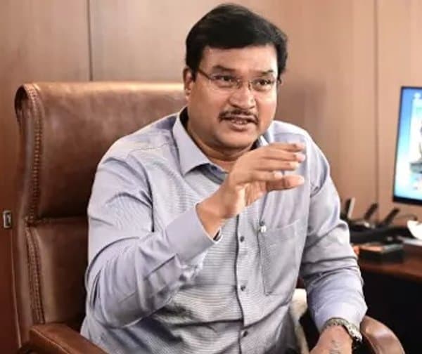 నాలా ఆక్రమణపై హైడ్రా సీరియస్: భవనాల కూల్చివేతకు రంగనాథ్ హెచ్చరిక