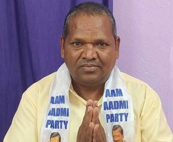 రాయదుర్గం ఛైర్మన్ అభ్యర్థిగా బొమ్మిశెట్టి - Udayam