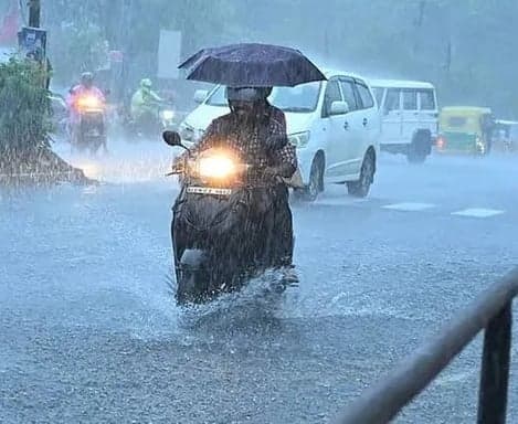 తెలుగు రాష్ట్రాలకు భారీ వర్షాల హెచ్చరిక