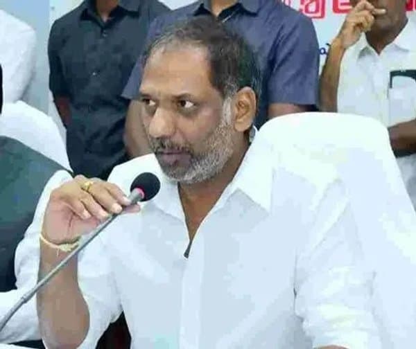 పల్నాడులో రోడ్డు ప్రమాదాలపై మంత్రి సమీక్ష