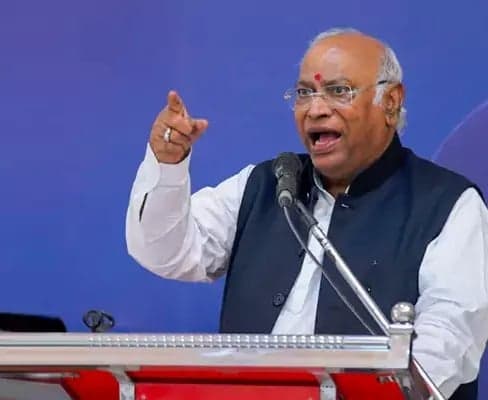 కాంగ్రెస్ మెగా ర్యాలీ వాయిదాపై త్వరలో నిర్ణయం