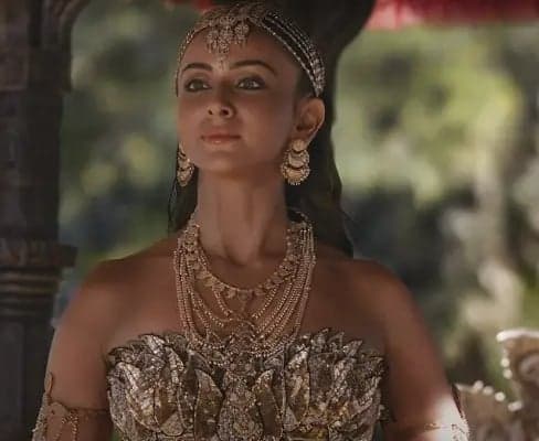 శూర్పణఖను కొత్త కోణంలో చూపిస్తాం: రకుల్‌