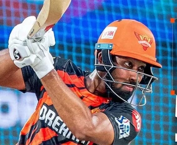 ఇరానీ కప్‌లో ఎస్‌ఆర్‌హెచ్‌ ప్లేయర్‌ సెంచరీ - Udayam