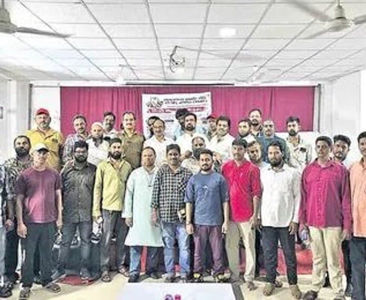 ఆటోలు, క్యాబ్‌ల నిరవధిక సమ్మెకు జేఏసీ పిలుపు