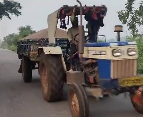సీరోల్‌లో ఇసుక అక్రమ రవాణా - Udayam