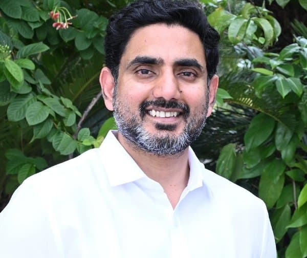 కాన్వాయ్ తగ్గించుకోవాలని మంత్రి లోకేశ్ నిర్ణయం - Udayam Digital