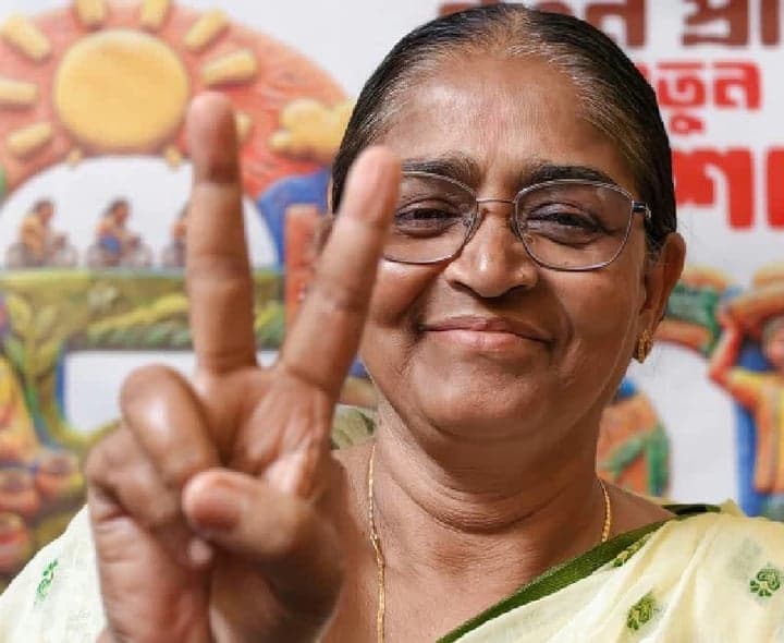 పశ్చిమ బెంగాల్‌ ఉప ఎన్నికలో బీజేపీ ఘన విజయం