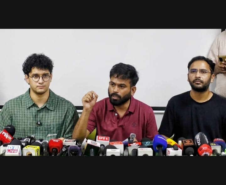 సీఈసీ రాజీనామా చేయాలి: అభిజీత్‌ దీప్కే