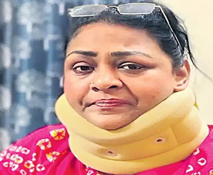 ఫోన్‌ వాడకంపై షకీల హెచ్చరిక