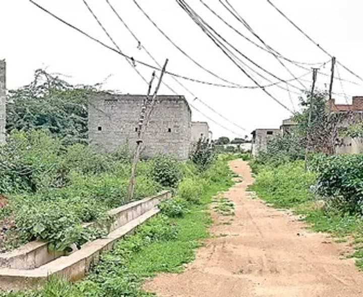 అసైన్డ్‌ భూముల అక్రమ విక్రయాలు