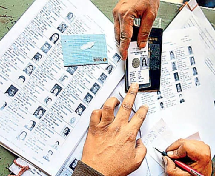 ఓటర్ల సవరణలో 94.29 శాతం ఫారాల డిజిటలైజేషన్‌