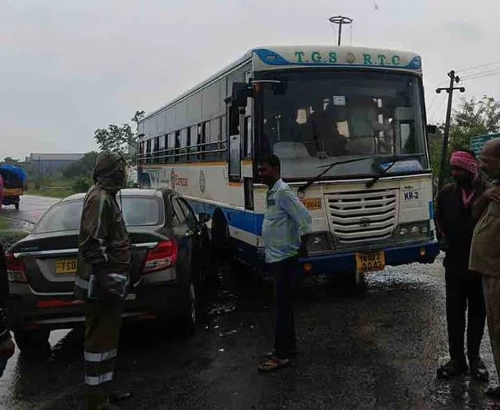 ఆర్టీసీ బస్సు, కారు ఢీ.. తప్పిన పెను ప్రమాదం