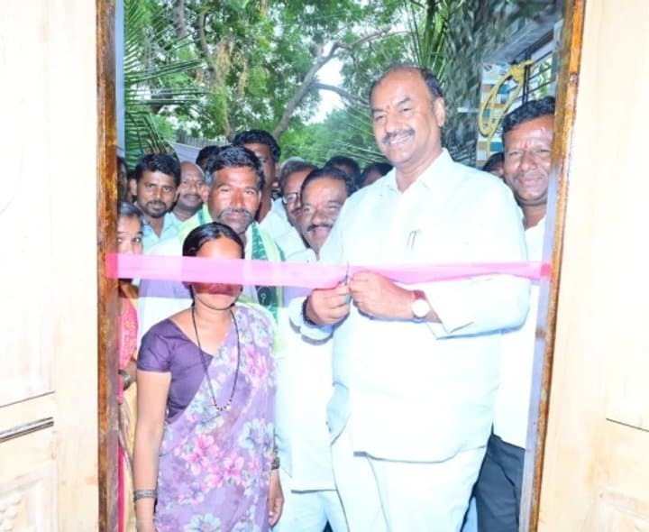 అర్హులందరికీ ఇందిరమ్మ ఇళ్లు