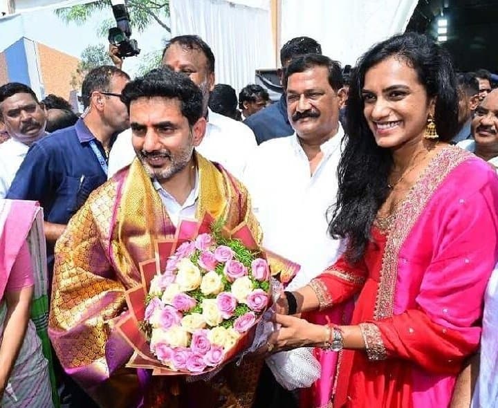 పీవీ సింధు స్పోర్ట్స్ సెంటర్‌కు భూమిపూజ