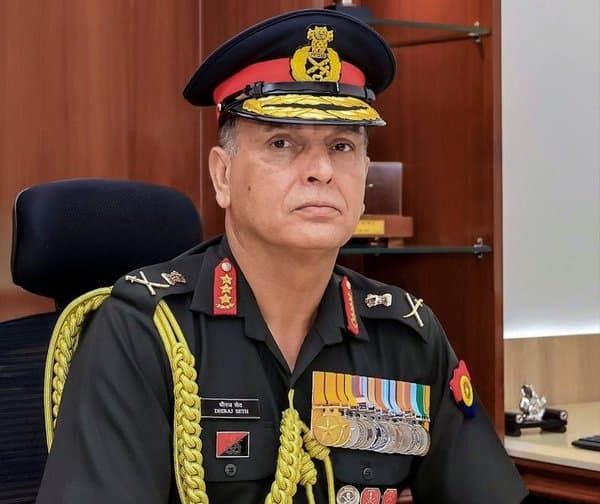 భారత 31వ ఆర్మీ చీఫ్‌గా ధీరజ్ సేథ్ బాధ్యతలు