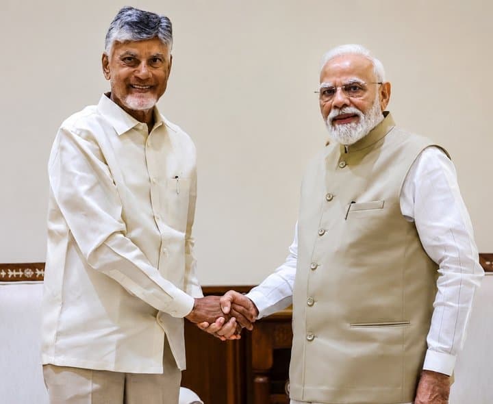 మోదీ నాయకత్వాన్ని కొనియాడిన చంద్రబాబు
