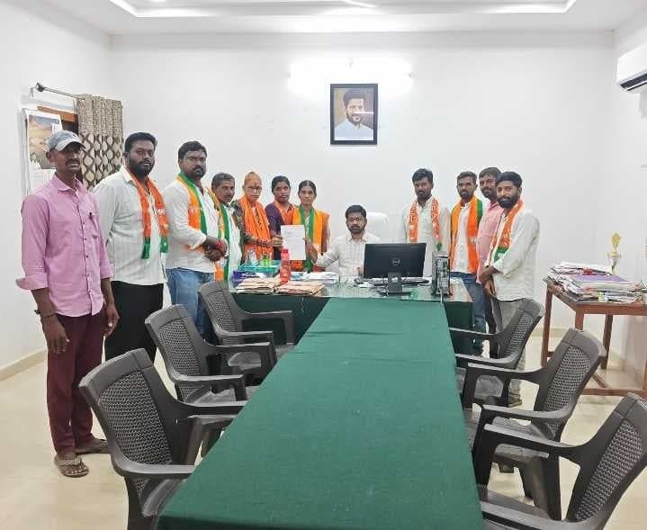 ఆరు గ్యారంటీలపై బీజేపీ నిరసన - Udayam