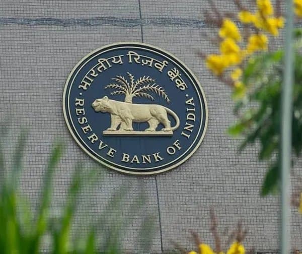 ఆర్‌బీఐ నుంచీ మూడు కీలక సర్వేలు