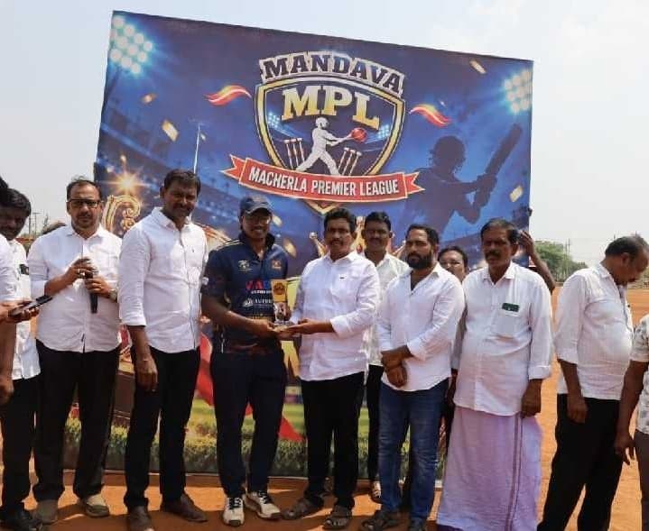కారంపూడి సూపర్ కింగ్స్‌కు విజయం - Udayam