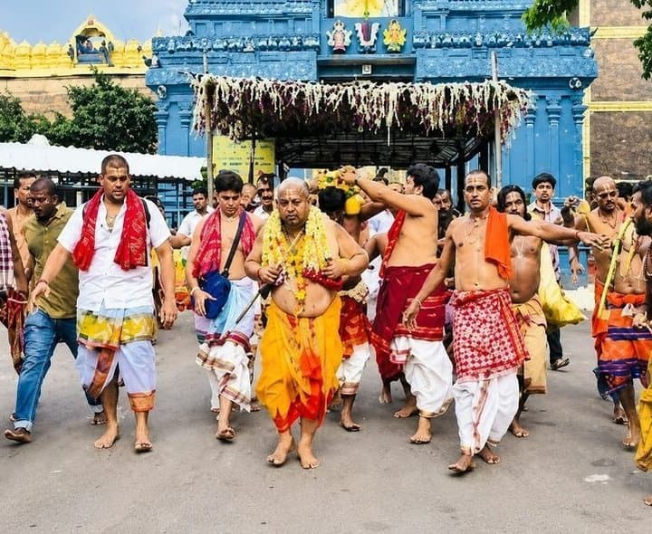 స్వామి సేవే తరతరాల సంప్రదాయం