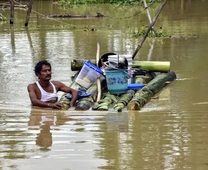 అస్సాంలో కొనసాగుతున్న వరదలు.. 78కి చేరిన మృతుల సంఖ్య - Udayam Digital