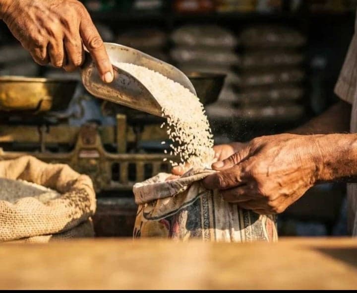 సదుం రేషన్‌ షాపుల్లో బియ్యం కొరత - Udayam