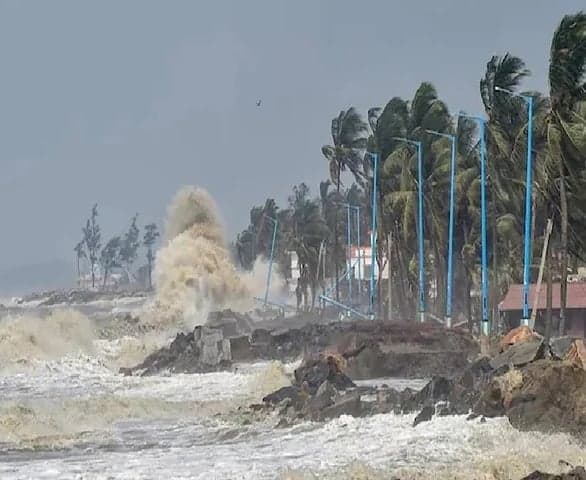 భారీ వర్షాలకు SDMA హెచ్చరిక